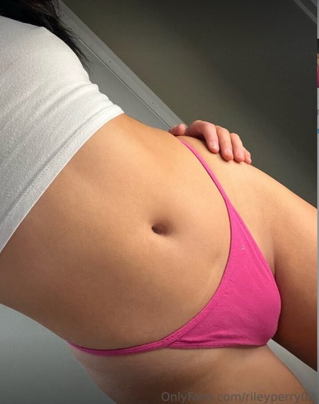 rileyperry02 star pic