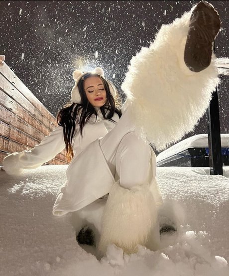 Mae Welsch top actress archive