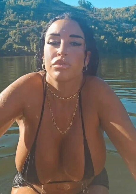 Mikaelabrbs adult actress image