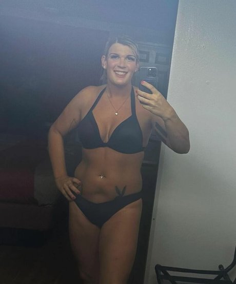 Rachel Doese sexy actress gallery