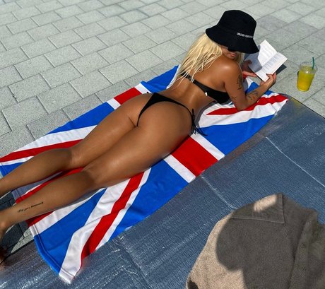 Lee Jaebeol star adult archive