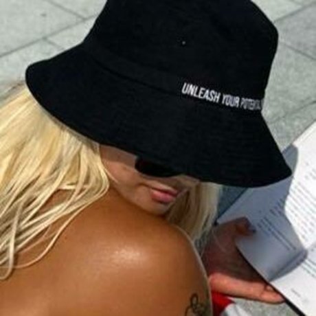 Lee Jaebeol beautiful pornstar images