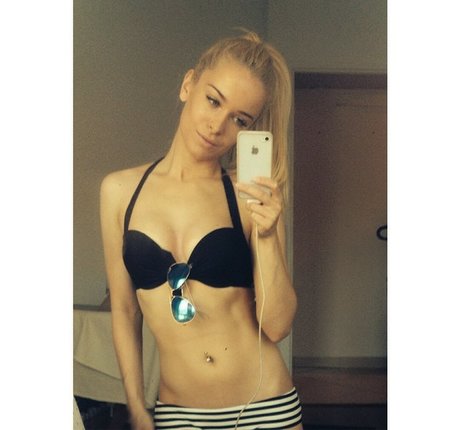 Kinga Kujawska exclusive actress images