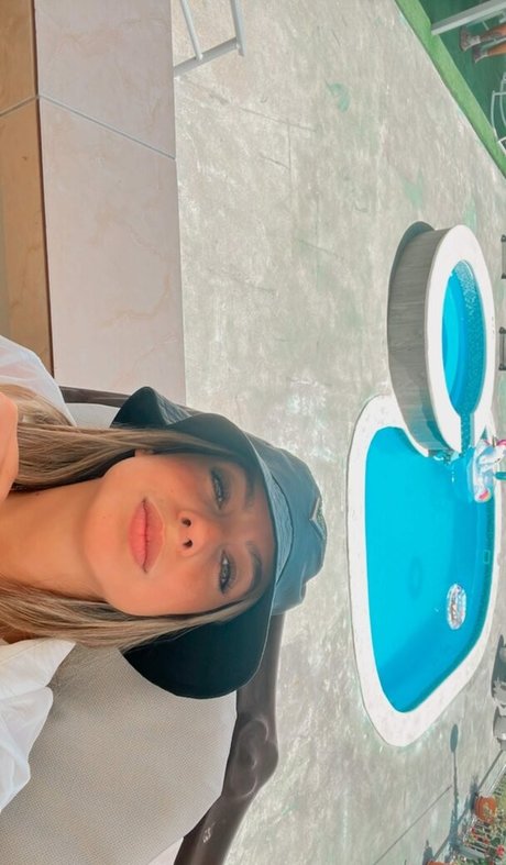 Solibeth Brito star nude galleries