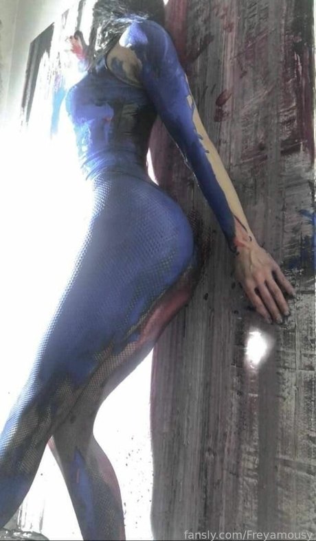 down onlyfans nudes image