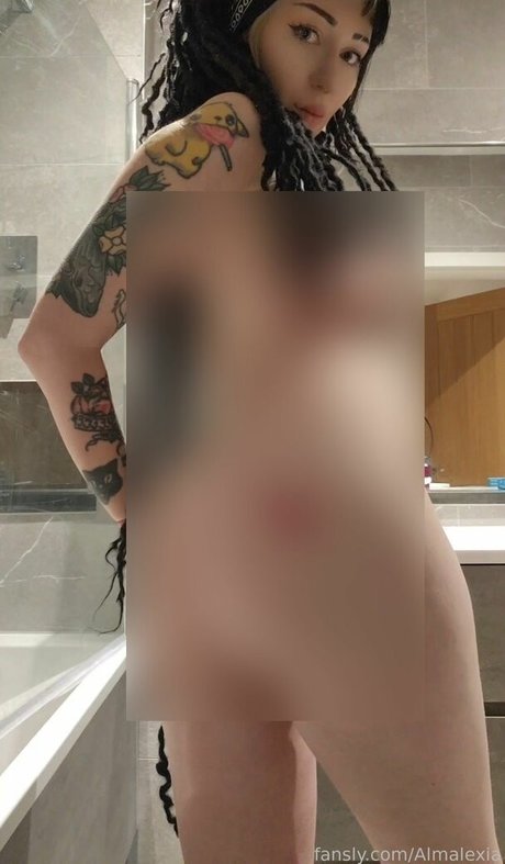 Almalexia high quality model galleries