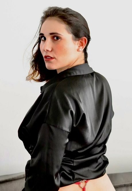 caro trueba28 adult model images