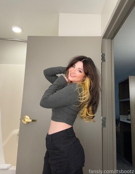 Itsbootz pretty actress img