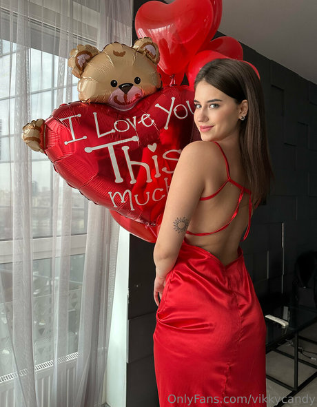 Candy Vikky sexy model galleries