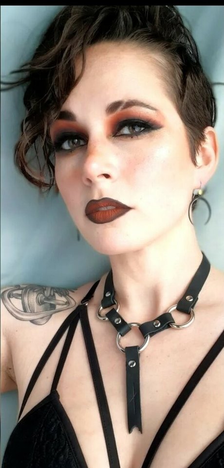 Salunes secret model porn photo