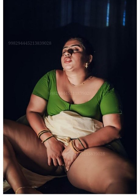 Nila Nambiar perfect actress picture