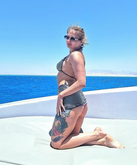 Masha Hitraya nice star gallery