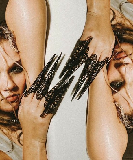 Julia Hart pornstar exclusive pic