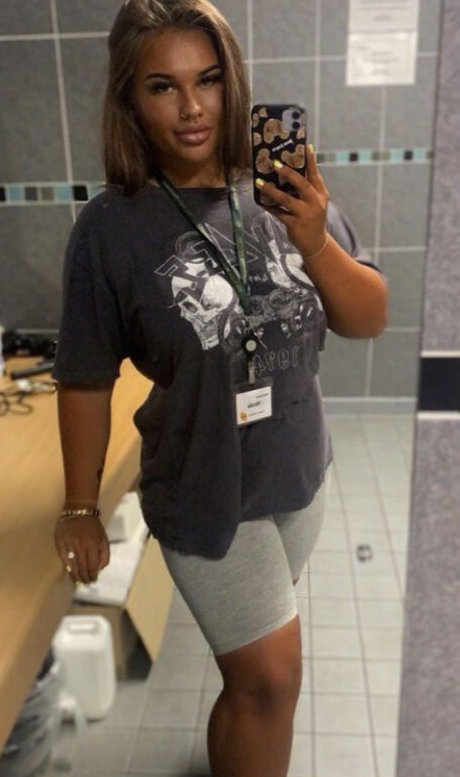 Nicole Barker star xxx picture