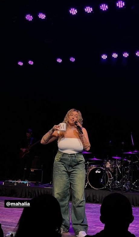 Mahalia model porn archive