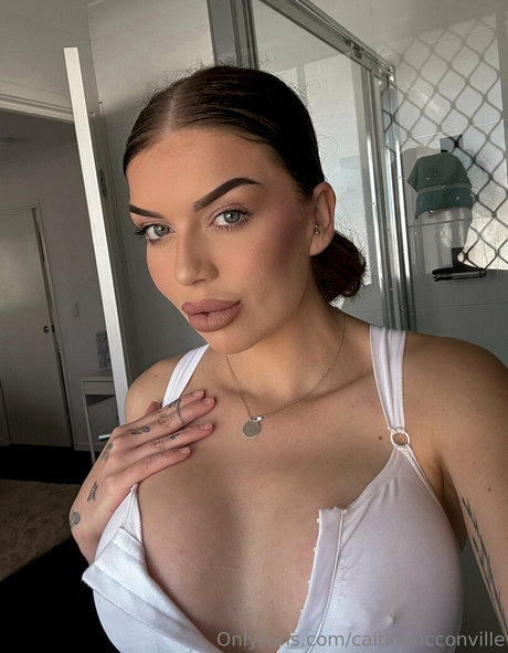 Caitlin McConville nice model photo