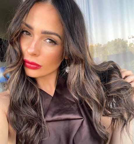 Megan L model sexy photos