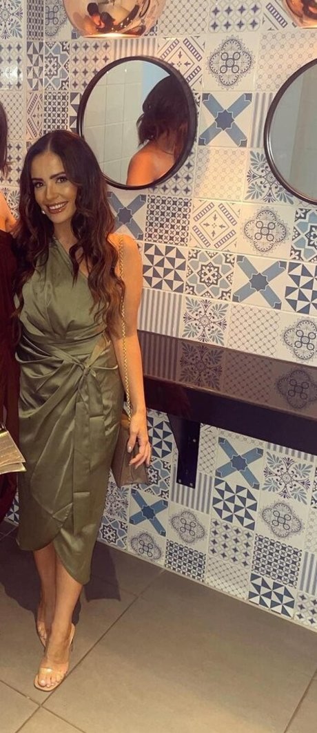 Megan L perfect actress pic