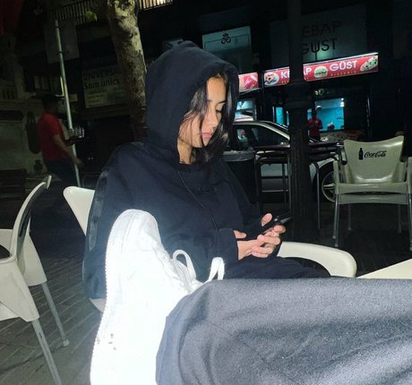 narjess perfect actress archive