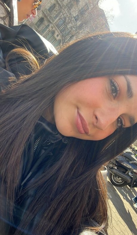 narjess nude pornstar pic