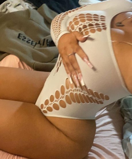 Gianna Malave erotic model photos