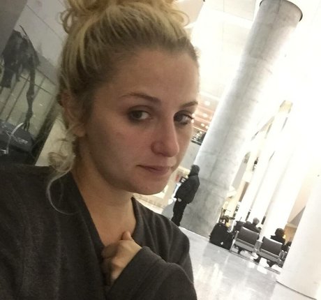 psychologist onlyfans adult photos