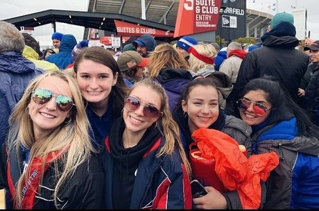 Sara Brooks model photo