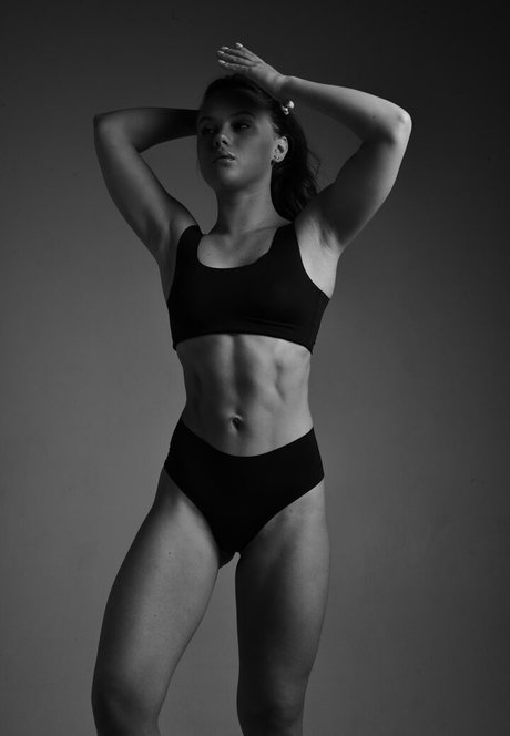 Kristina Schmidt pretty star photo