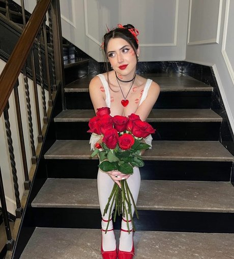 Sophie Silva model pretty photos