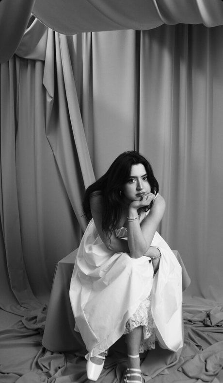 Sophie Silva pornstar naked img