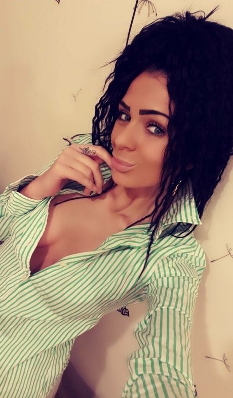 Iasmina Roxana star hd archive