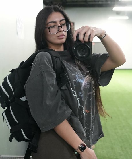 flexwness adult actress photos