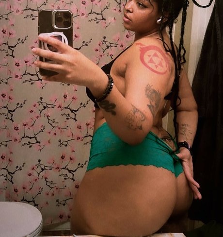 Daijaku hot model pics