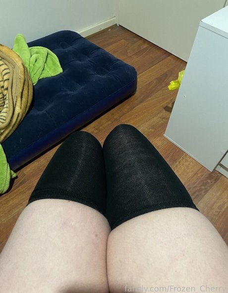 Frozen Cherry star sex pictures