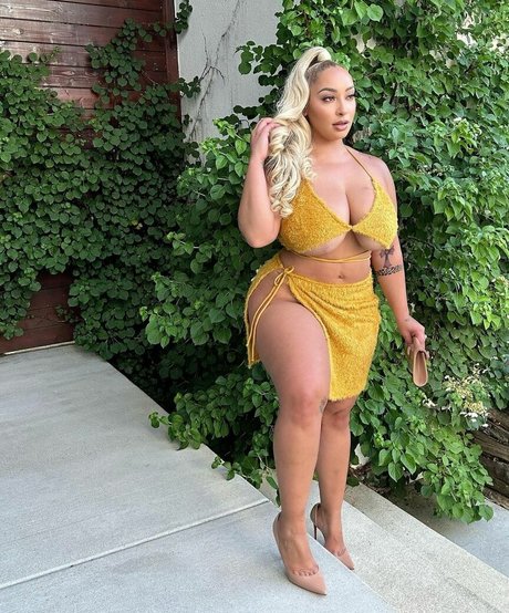 tylea adore pretty pornstar image