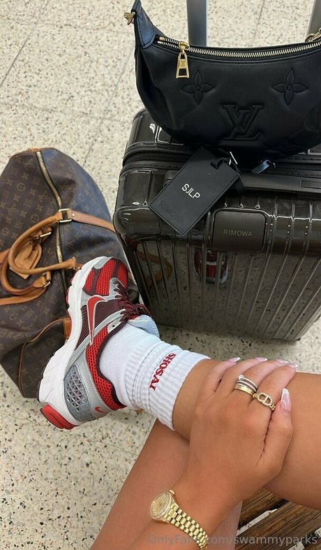 swammyparks model sex pics