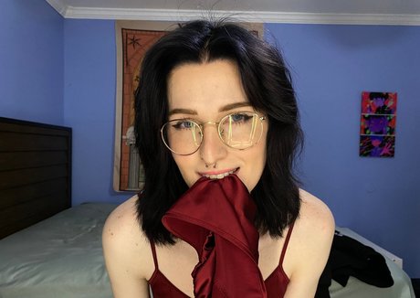 AnnieDro beautiful model images