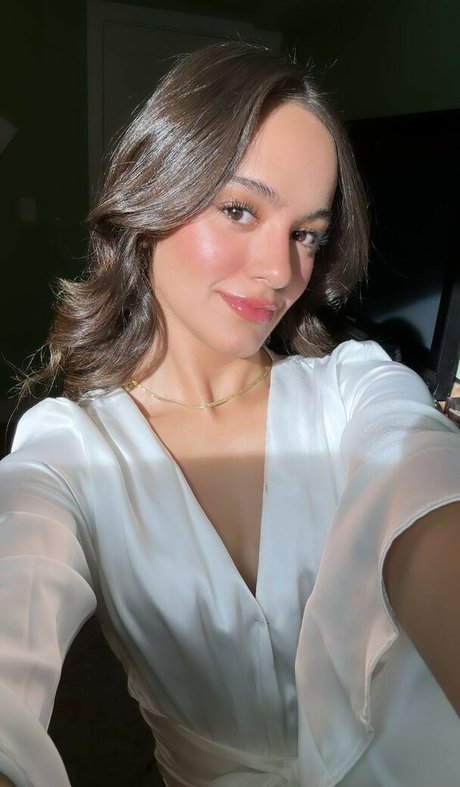 Andrea Guti rrez high quality actress images