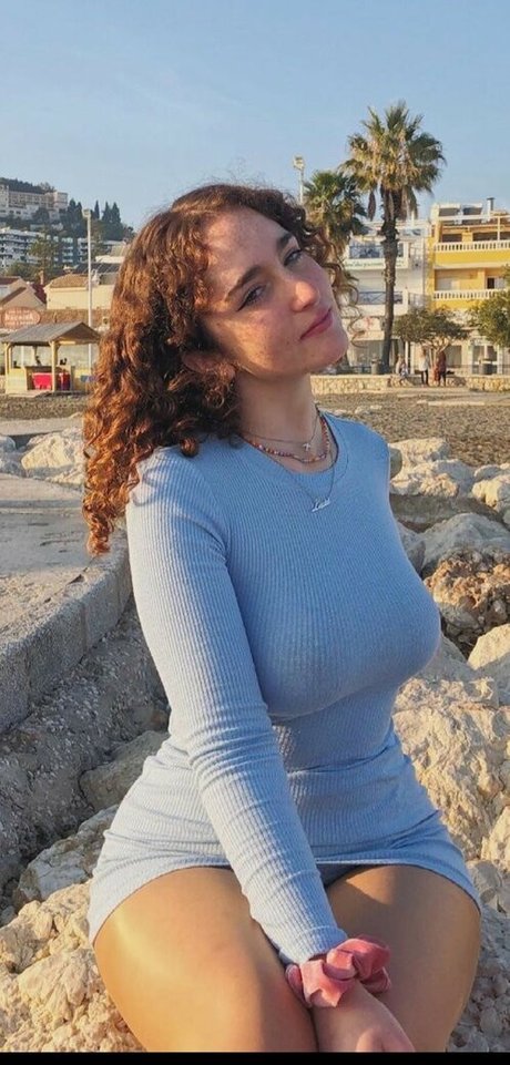 Lucia Perez star exclusive pics