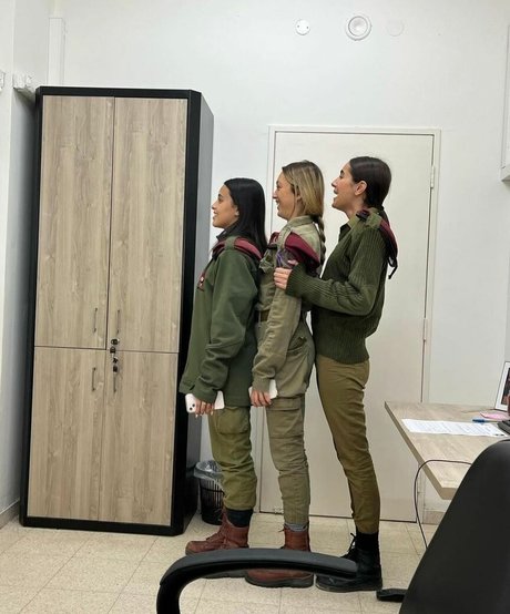 May Cohen free pornstar images