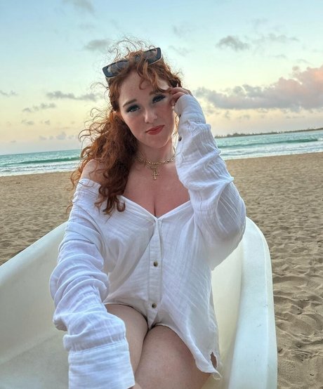 Kenziemahar star pornographic galleries