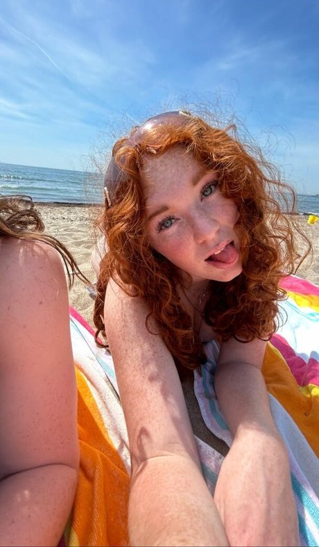 Kenziemahar porn model img