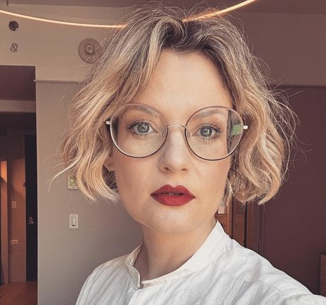 Siobhan Thompson model best pic