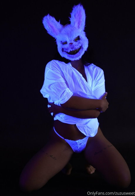 zuzusweet actress image