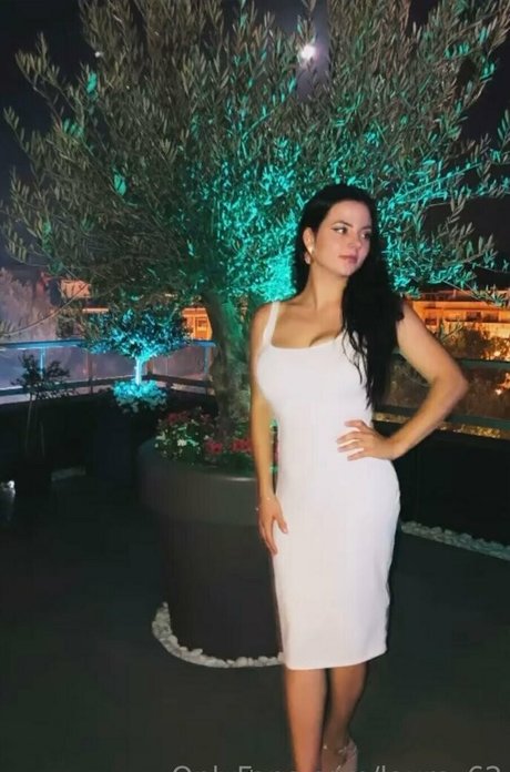 laura 62 best model galleries