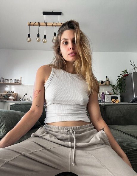 Maayan Oz nudes model gallery