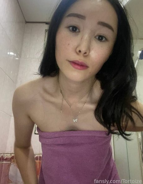 Tortoize model sexy archive