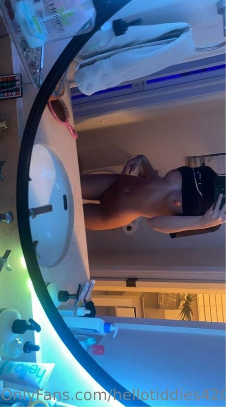 josswrld pretty model images