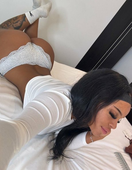 Sapphire Y exclusive actress photos