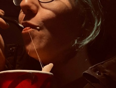 brattytreestar pornstar top image